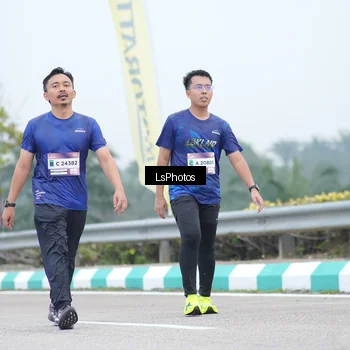 Runner Photo 7387526