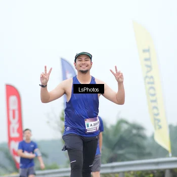 Runner Photo 7387527