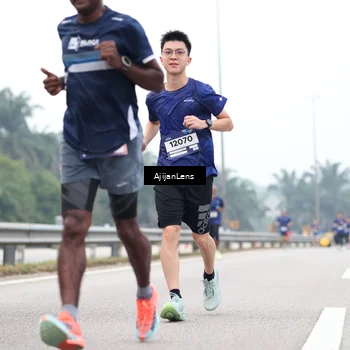 Runner Photo 7387543