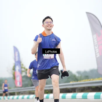 Runner Photo 7387568