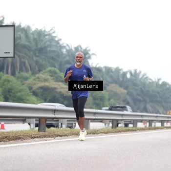 Runner Photo 7387569