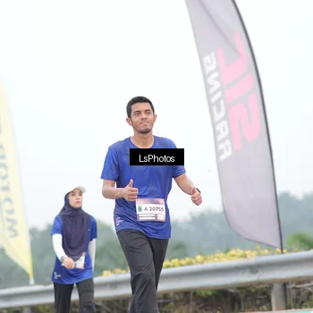 Runner Photo 7387581