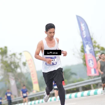 Runner Photo 7387610