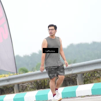 Runner Photo 7387615
