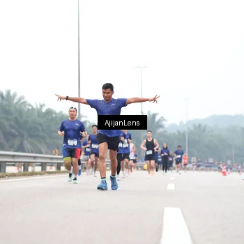 Runner Photo 7387624