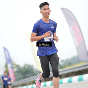 Runner Photo 7387625
