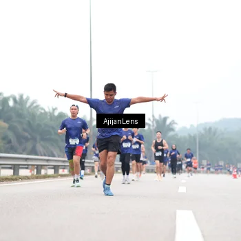 Runner Photo 7387634