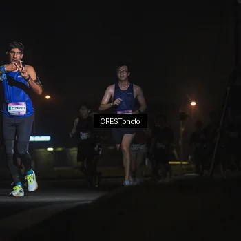 Runner Photo 7387638