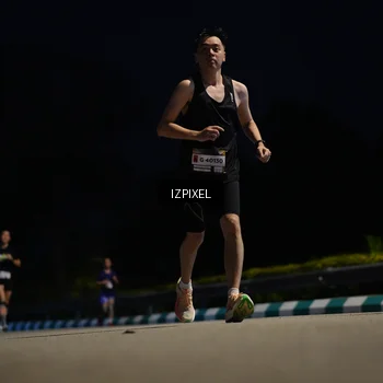 Runner Photo 7387648