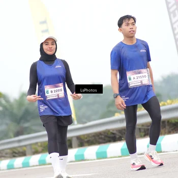 Runner Photo 7387684