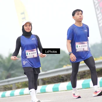 Runner Photo 7387688