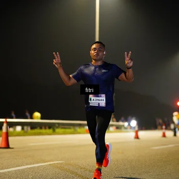 Runner Photo 7387716