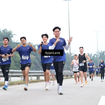 Runner Photo 7387742