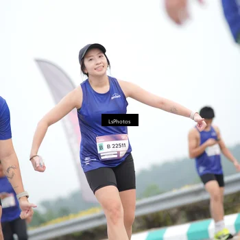 Runner Photo 7387765