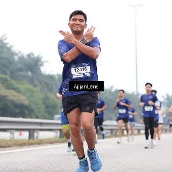 Runner Photo 7387775