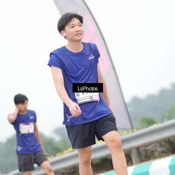 Runner Photo 7387778