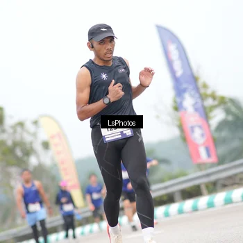 Runner Photo 7387782