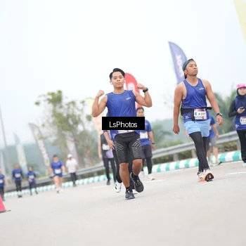 Runner Photo 7387789