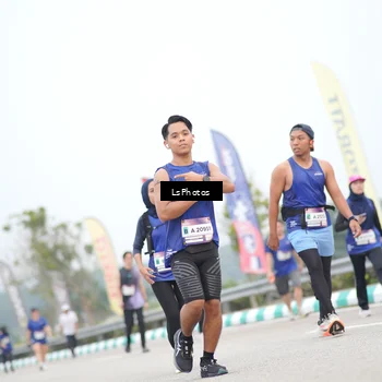 Runner Photo 7387795