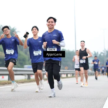 Runner Photo 7387800
