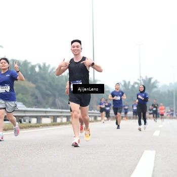 Runner Photo 7387807