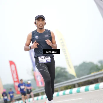 Runner Photo 7387808