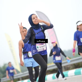 Runner Photo 7387813