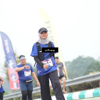 Runner Photo 7387824