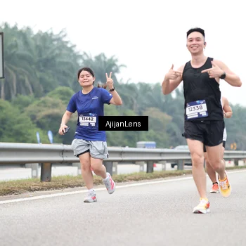 Runner Photo 7387831