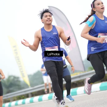 Runner Photo 7387837