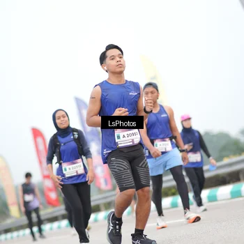 Runner Photo 7387847