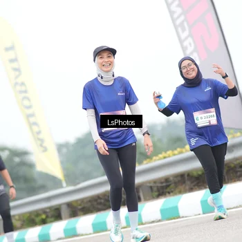 Runner Photo 7387862