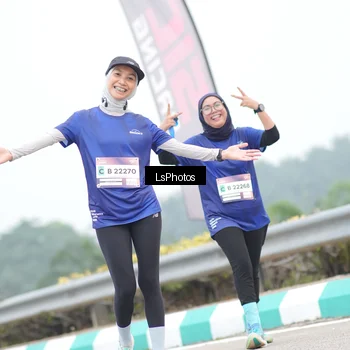Runner Photo 7387868