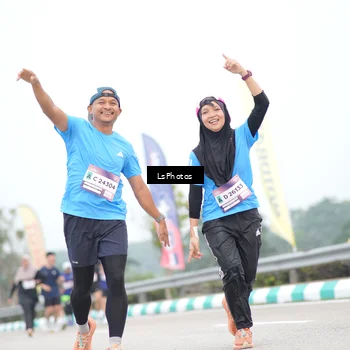 Runner Photo 7387887