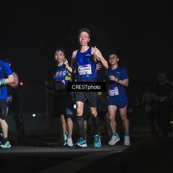 Runner Photo 7387898