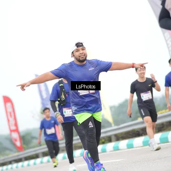 Runner Photo 7387901