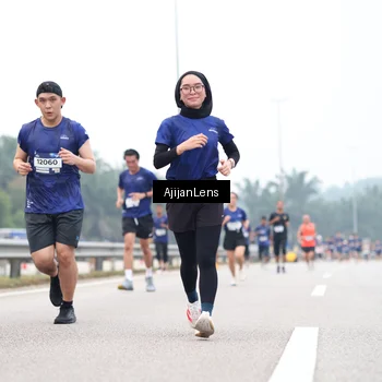 Runner Photo 7387902