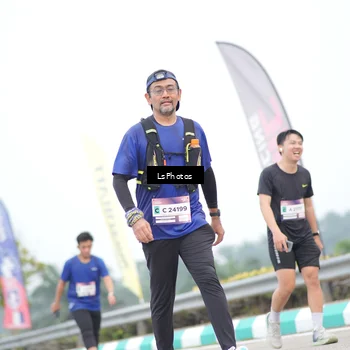 Runner Photo 7387917