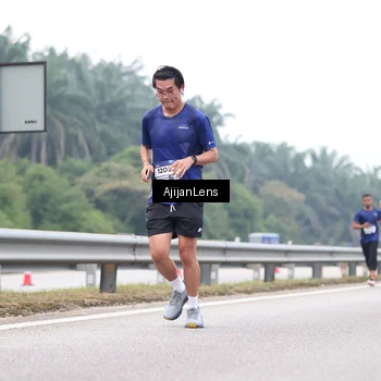 Runner Photo 7387921