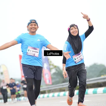 Runner Photo 7387931