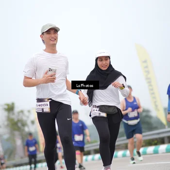 Runner Photo 7387940