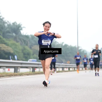 Runner Photo 7387944