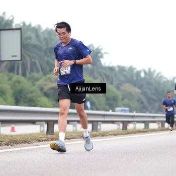 Runner Photo 7387954