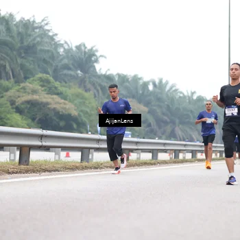 Runner Photo 7387993