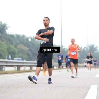 Runner Photo 7388010