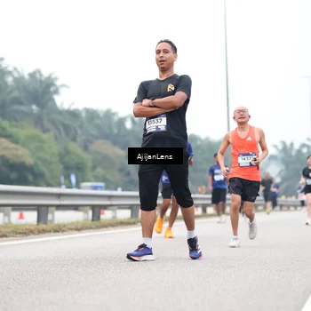 Runner Photo 7388040