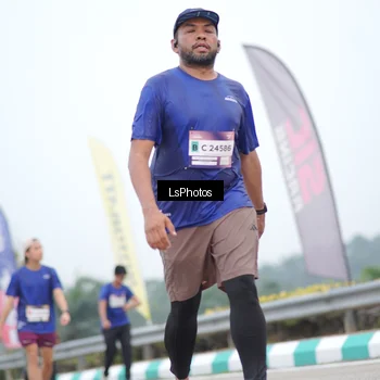 Runner Photo 7388253