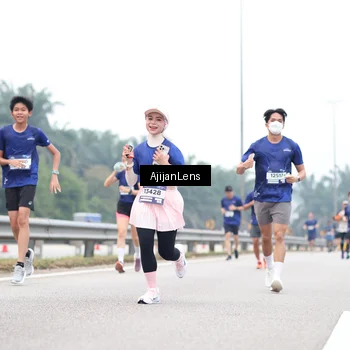 Runner Photo 7388395