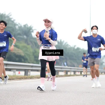 Runner Photo 7388410