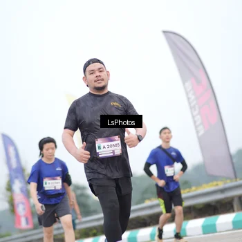 Runner Photo 7388476